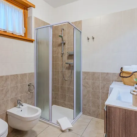 Locazione Turistica San Vincenzo - Gla190 Appartamento Gera Lario